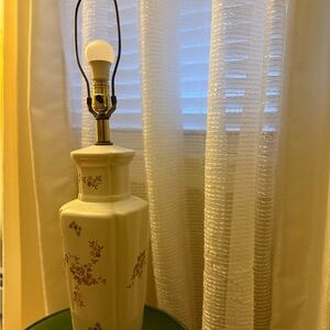 Vintage lamp with butterfly/floral design
